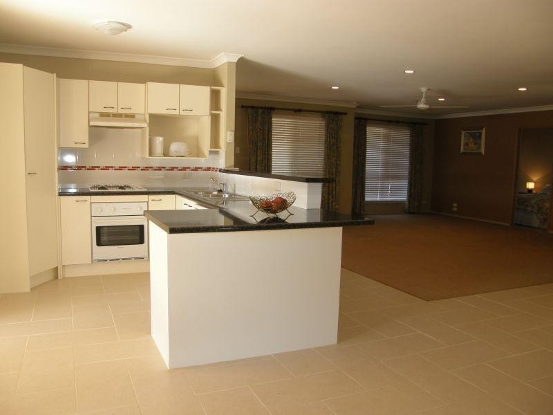 1 Gleneagles Court, Redland Bay QLD 4165