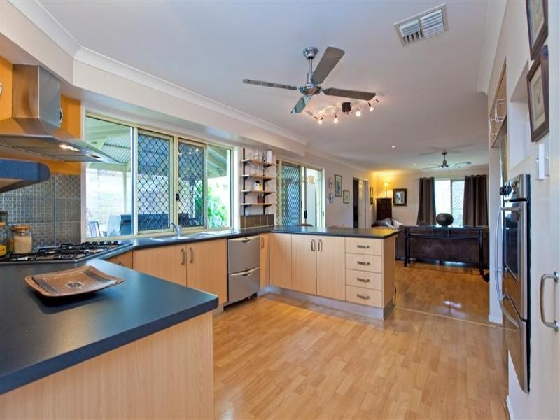 4 Zeus Court, Cleveland QLD 4163