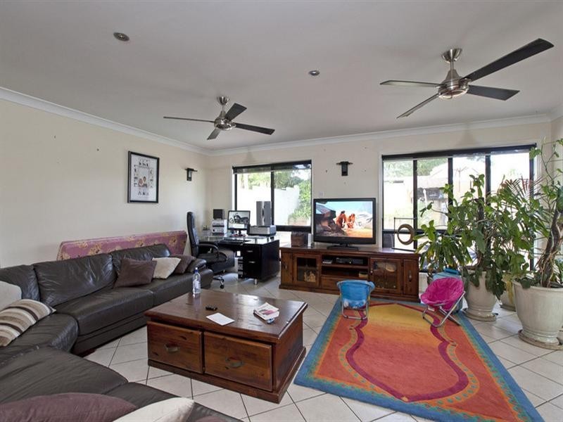 21 Marine Street, Redland Bay QLD 4165