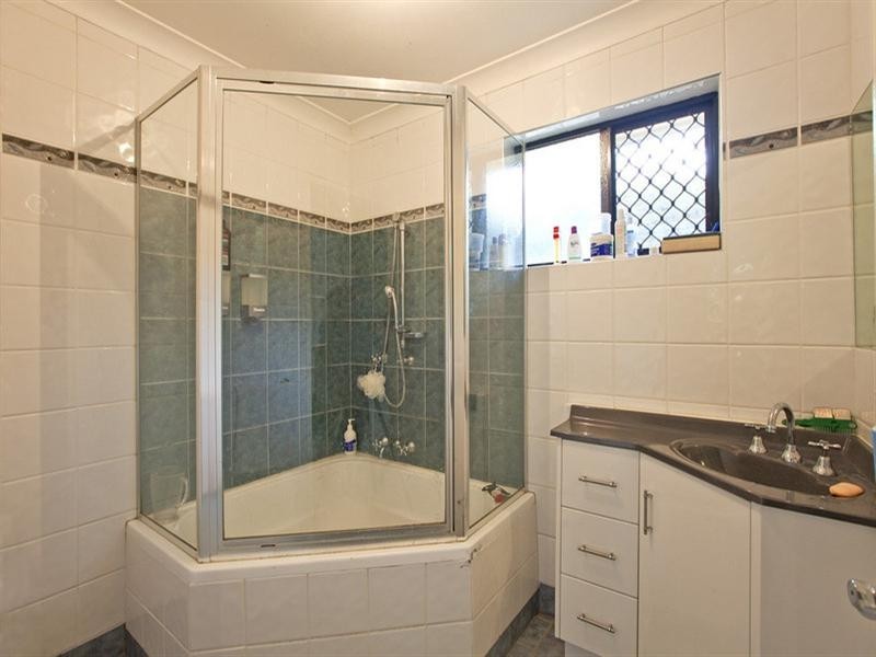 21 Marine Street, Redland Bay QLD 4165