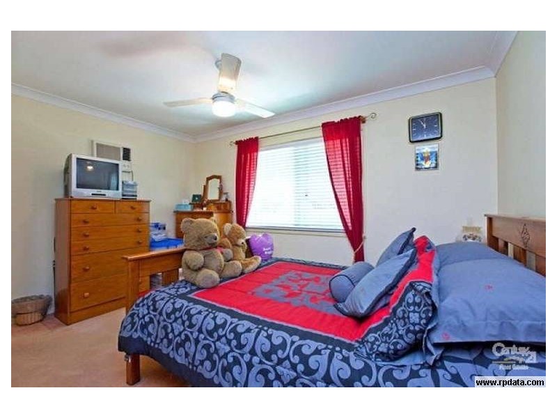 108 Passage Street, Cleveland QLD 4163