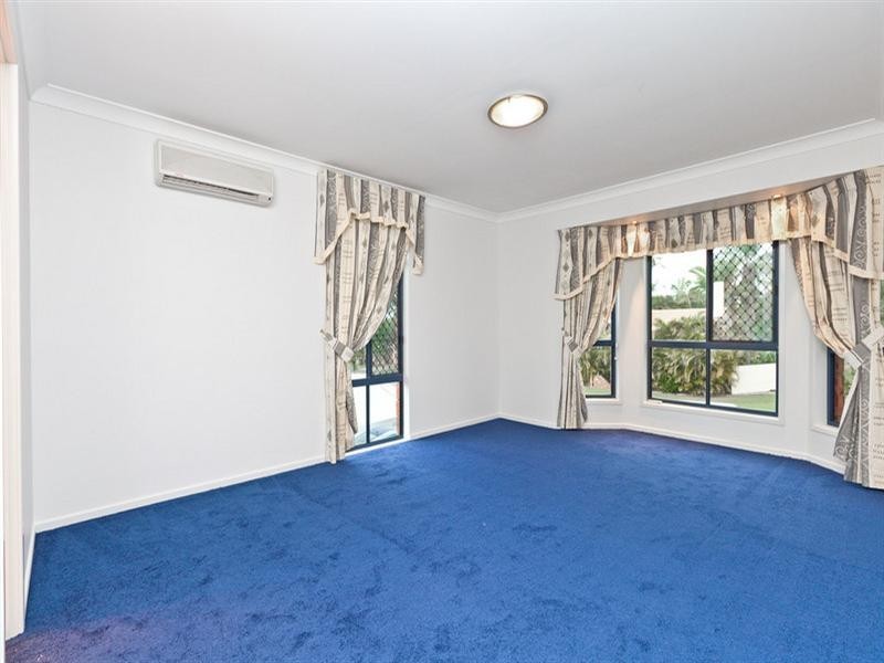 32 Torquay Road, Redland Bay QLD 4165