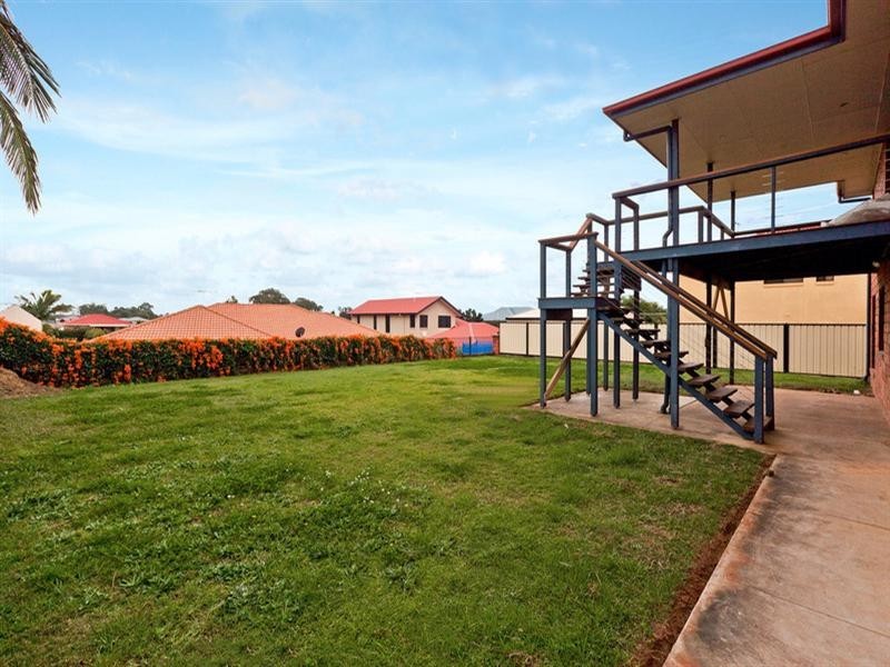 32 Torquay Road, Redland Bay QLD 4165