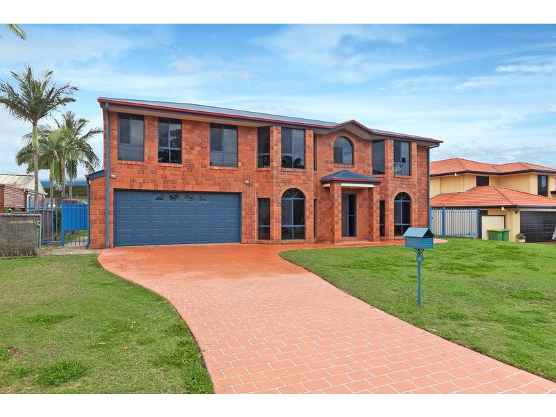 32 Torquay Road, Redland Bay QLD 4165
