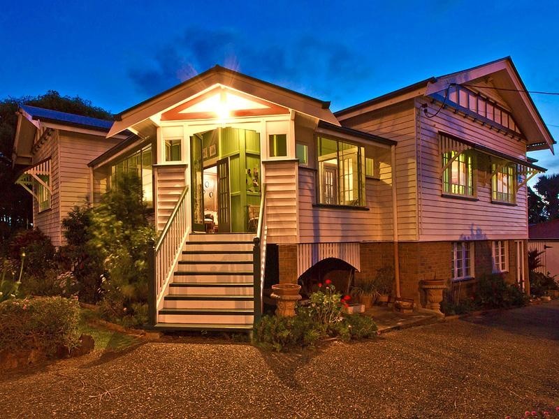 21 Weinam Street, Redland Bay QLD 4165