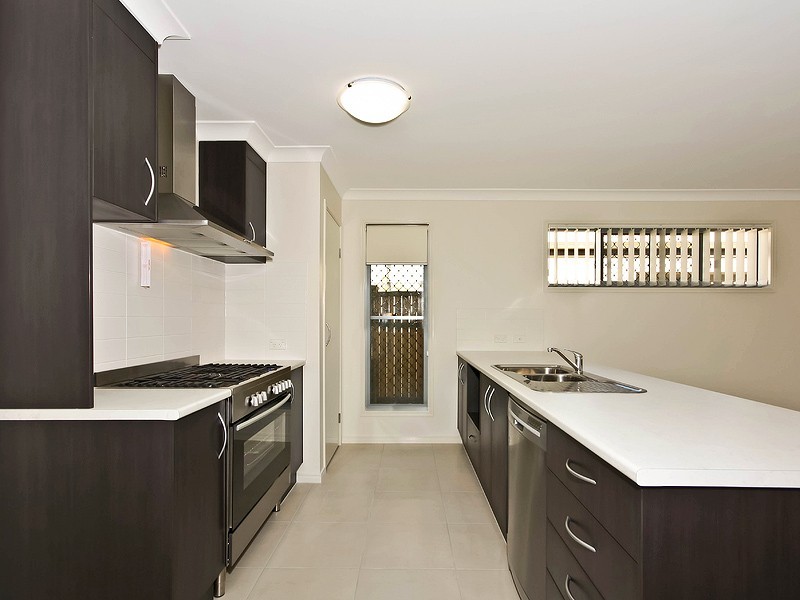 32 Worchester Court, Wakerley QLD 4154