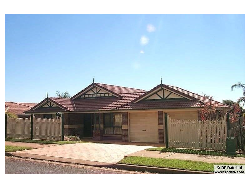 5 Byng Road, Birkdale QLD 4159