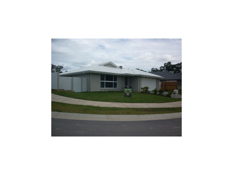 2 Whipbird Court, Victoria Point QLD 4165
