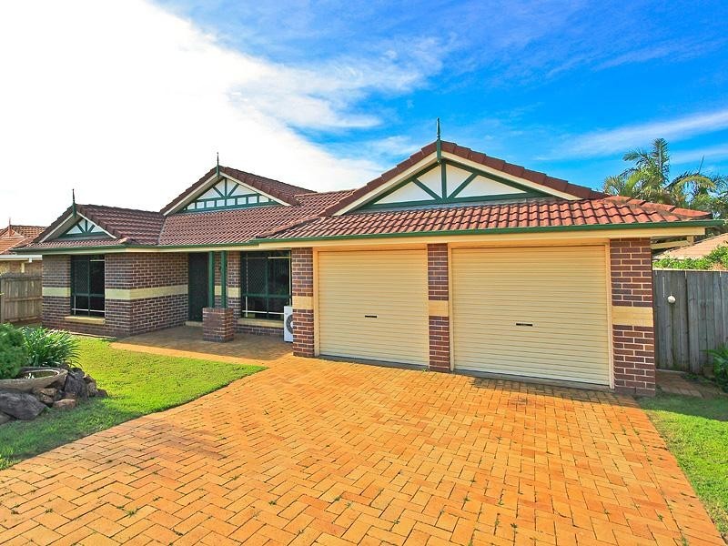 5 Byng Road, Birkdale QLD 4159