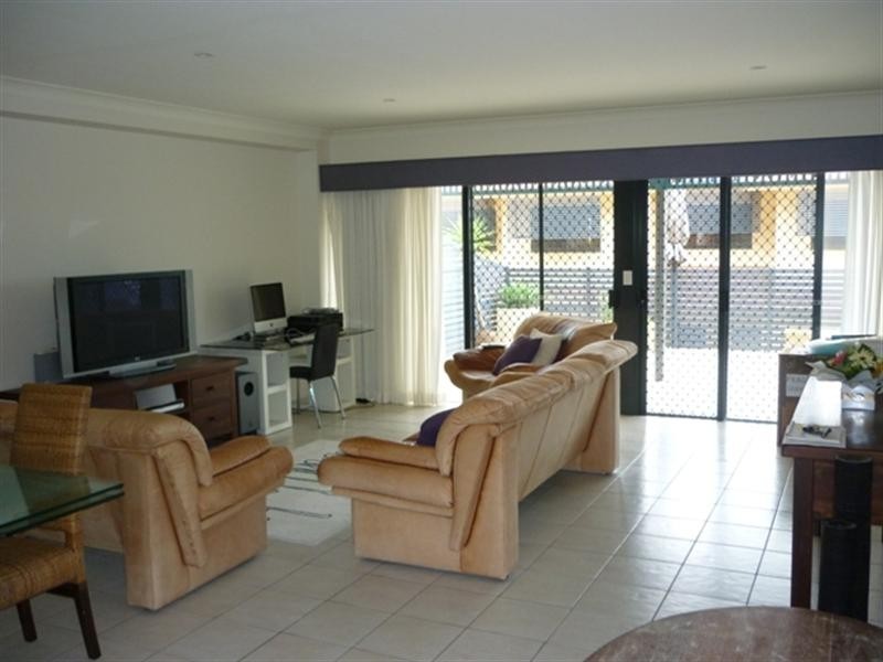 1/123 Shore Street, Cleveland QLD 4163