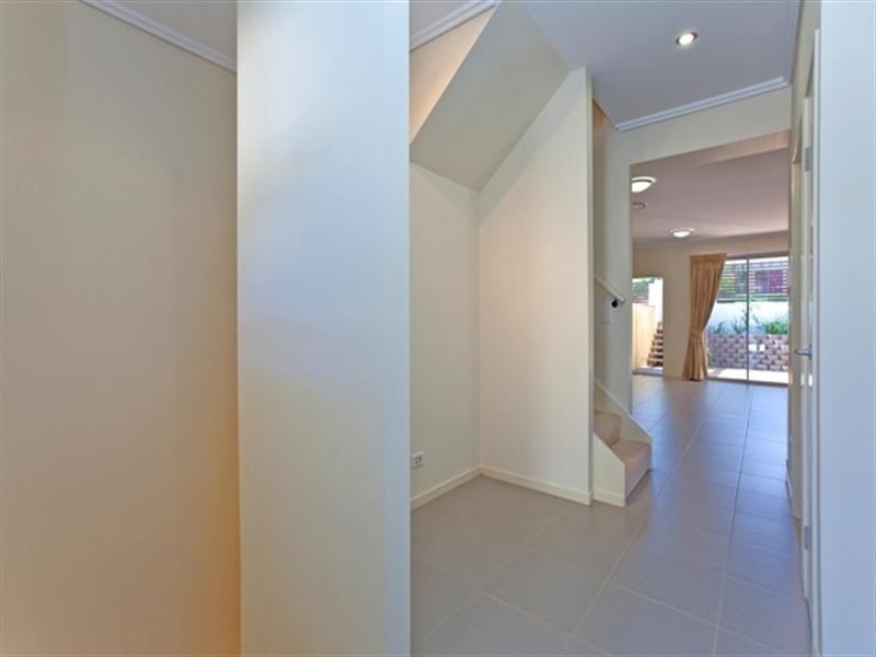 6/62 Island Street, Cleveland QLD 4163