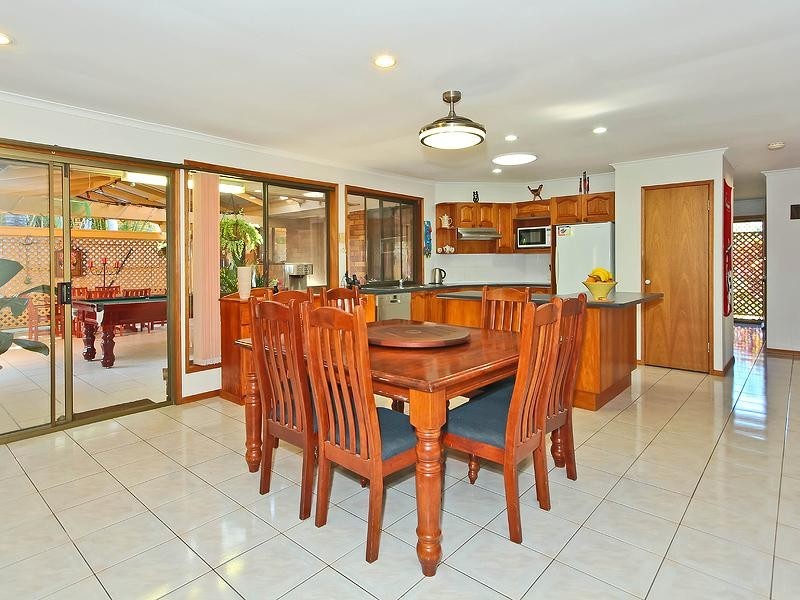 60 Beach Street, Cleveland QLD 4163