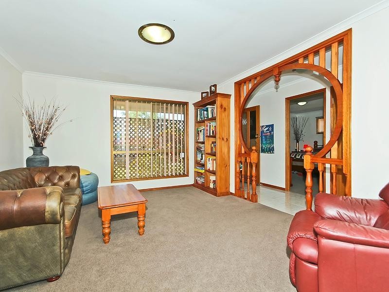 60 Beach Street, Cleveland QLD 4163