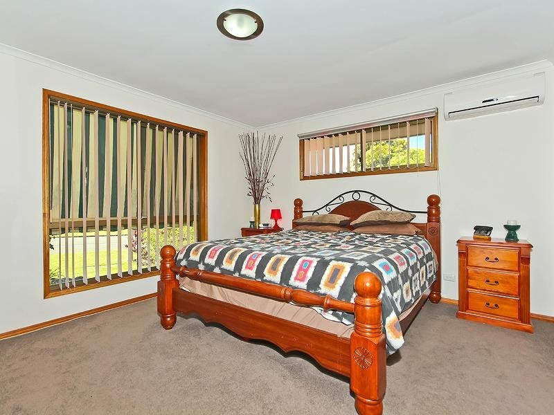 60 Beach Street, Cleveland QLD 4163