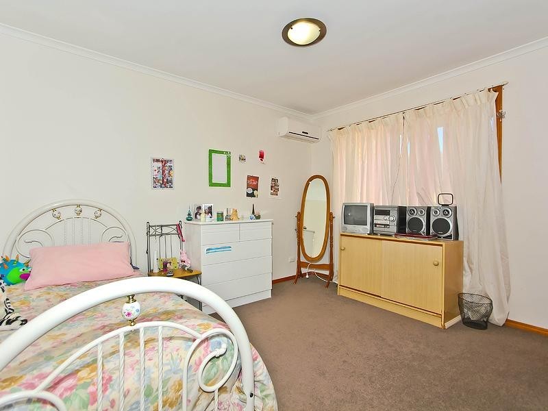 60 Beach Street, Cleveland QLD 4163