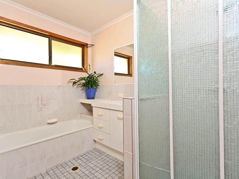 60 Beach Street, Cleveland QLD 4163