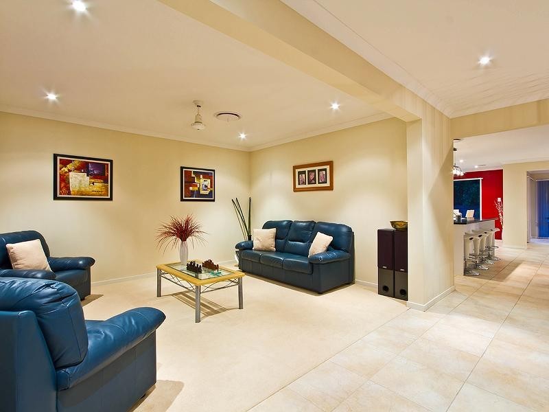 12 Ebony Crescent, Redland Bay QLD 4165