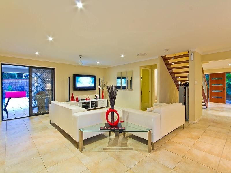 12 Ebony Crescent, Redland Bay QLD 4165