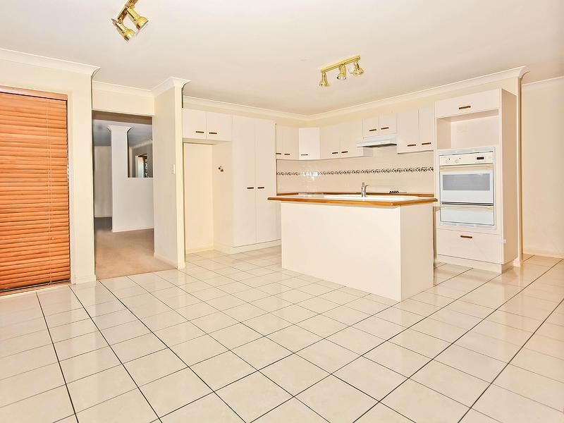 5 Byng Road, Birkdale QLD 4159