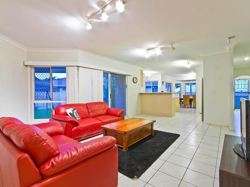 3 Haydon Court, Victoria Point QLD 4165