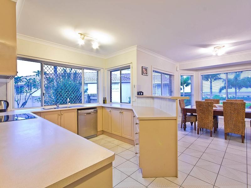 3 Haydon Court, Victoria Point QLD 4165