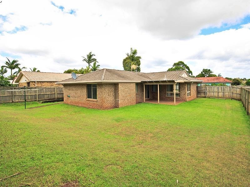 37 School Road, Victoria Point QLD 4165