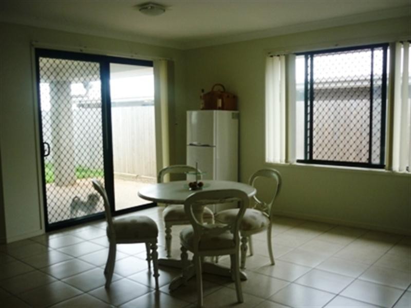 27 Parklane Road, Victoria Point QLD 4165