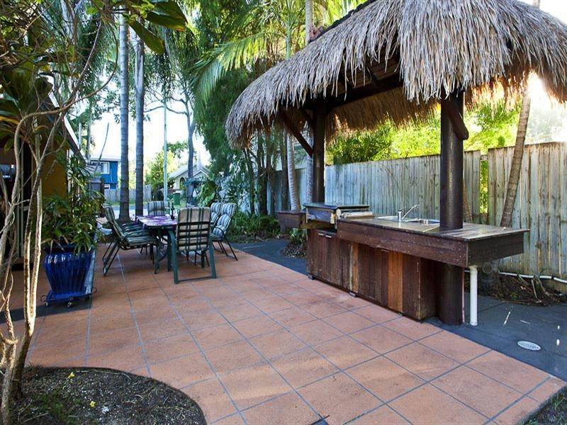 14 Shirley Street, Coochiemudlo Island QLD 4184