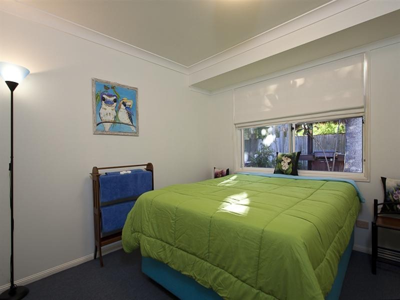 14 Shirley Street, Coochiemudlo Island QLD 4184