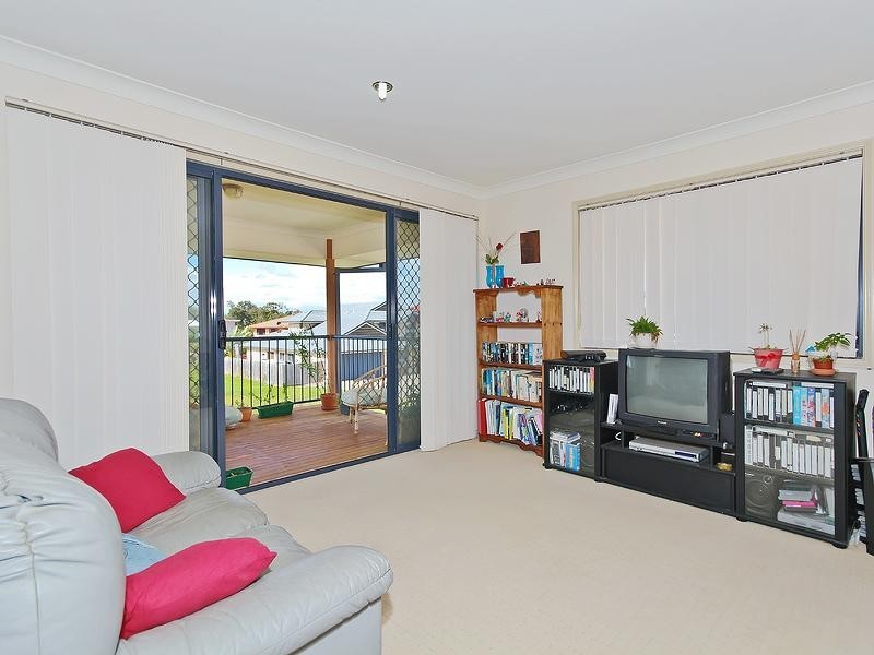 10 St Clair Court, Redland Bay QLD 4165