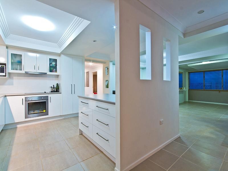 363 Bloomfield Street, Cleveland QLD 4163