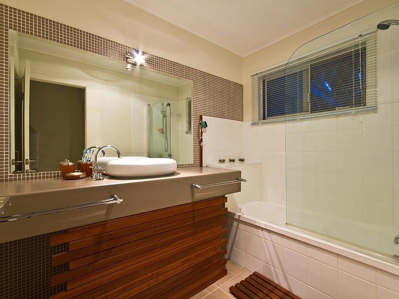 363 Bloomfield Street, Cleveland QLD 4163