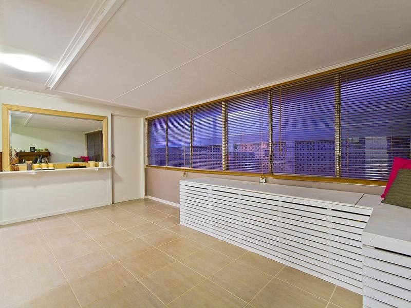 363 Bloomfield Street, Cleveland QLD 4163