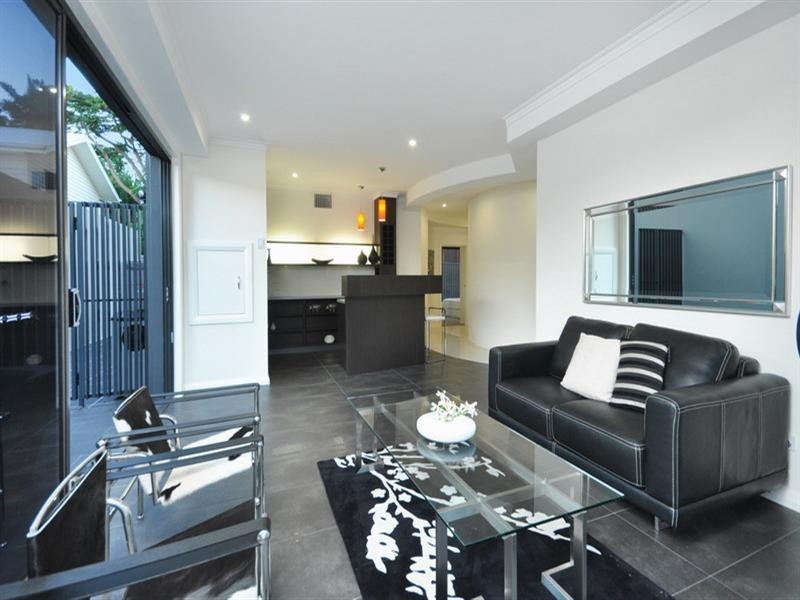 1a Bay Street, Redland Bay QLD 4165