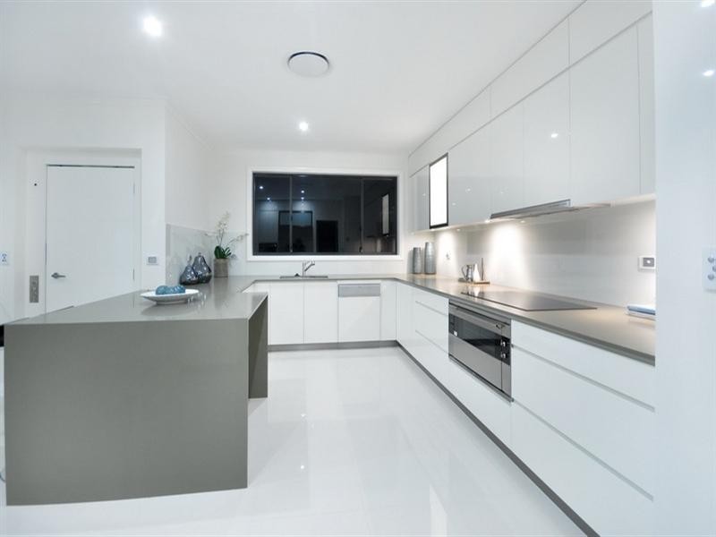 1a Bay Street, Redland Bay QLD 4165