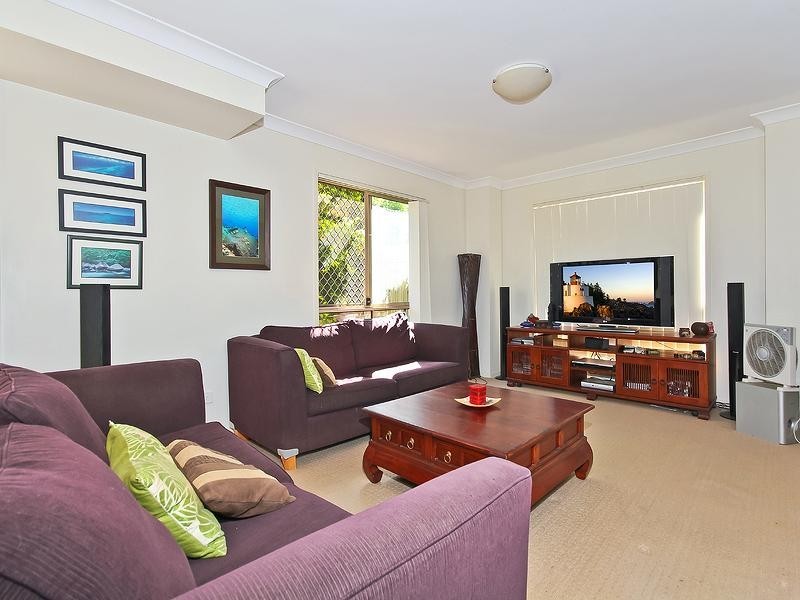6 Cole Street, Redland Bay QLD 4165
