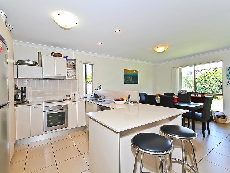 6 Cole Street, Redland Bay QLD 4165