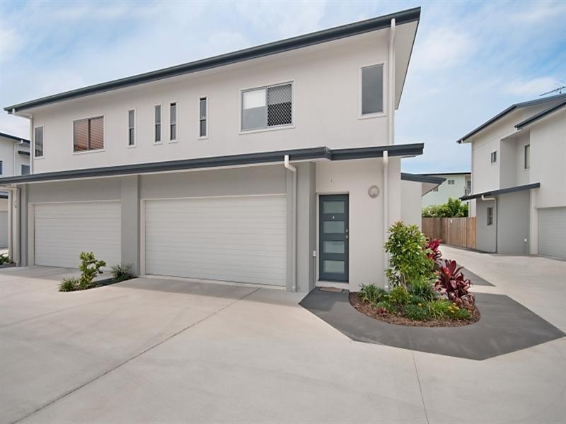 4/8 Boat Street, Victoria Point QLD 4165