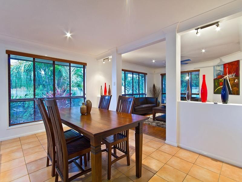 10 Darcelle Place, Ormiston QLD 4160