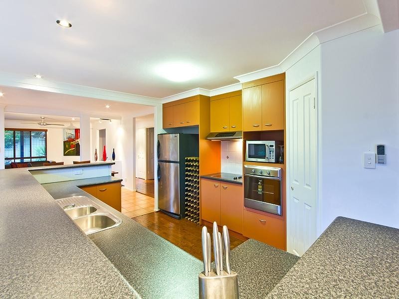 10 Darcelle Place, Ormiston QLD 4160