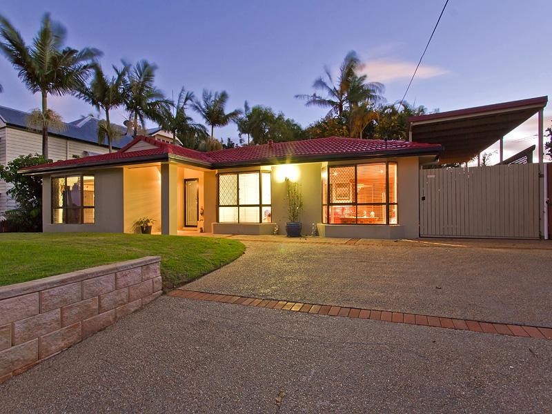 4 Bassil Avenue, Victoria Point QLD 4165