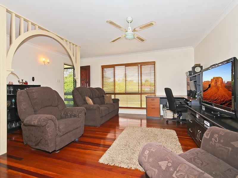 6 Hampshire Crescent, Alexandra Hills QLD 4161