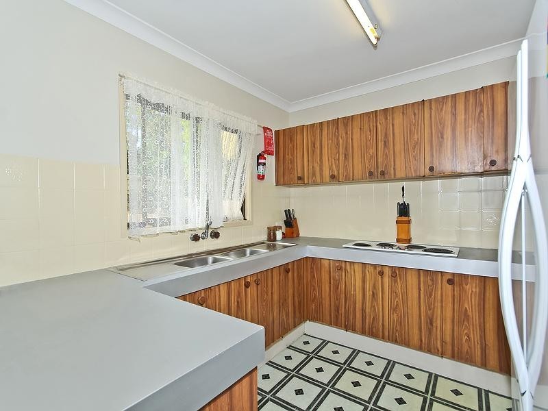 6 Hampshire Crescent, Alexandra Hills QLD 4161