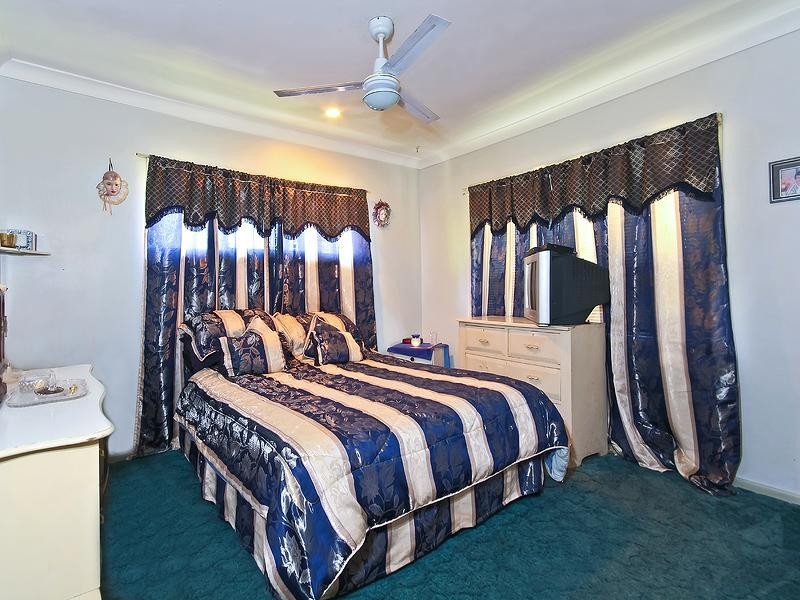 6 Hampshire Crescent, Alexandra Hills QLD 4161