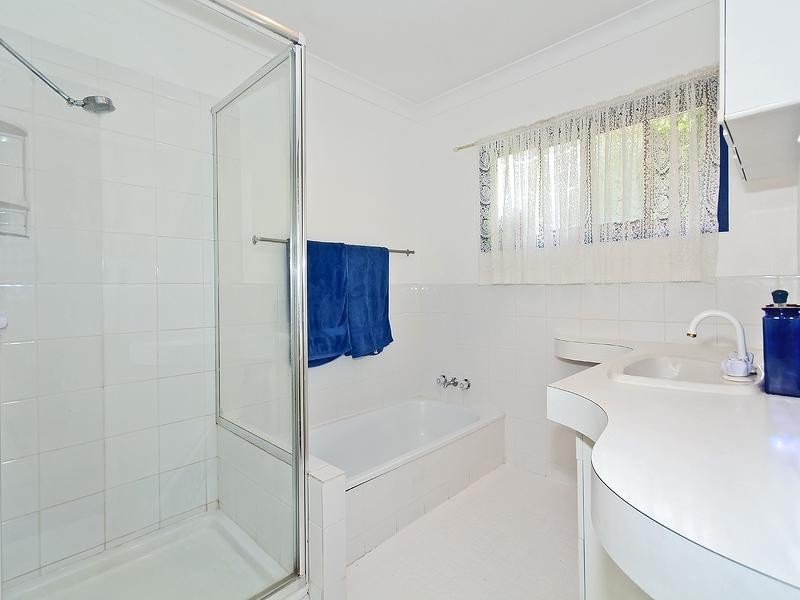 6 Hampshire Crescent, Alexandra Hills QLD 4161