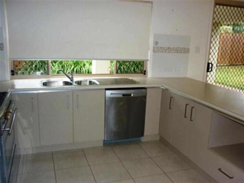 3 Parklane Road, Victoria Point QLD 4165