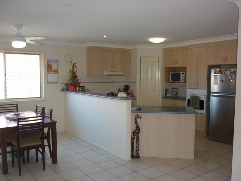 24 Morris Circuit, Thornlands QLD 4164