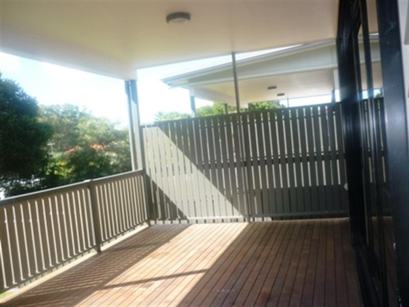 54 Whites Road, Manly West QLD 4179