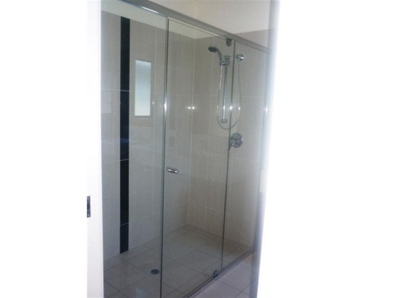 54 Whites Road, Manly West QLD 4179