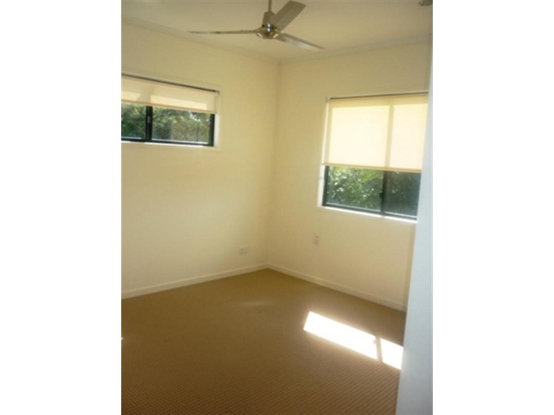 54 Whites Road, Manly West QLD 4179